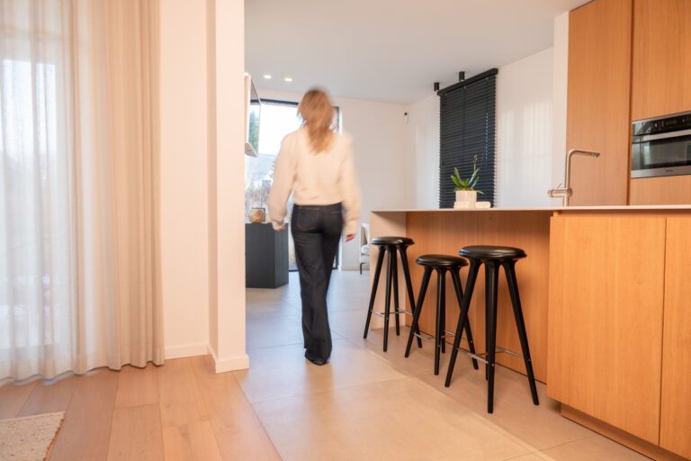 29_11_Fotoshoot_Svenya_thuis_KRAK_LR-03